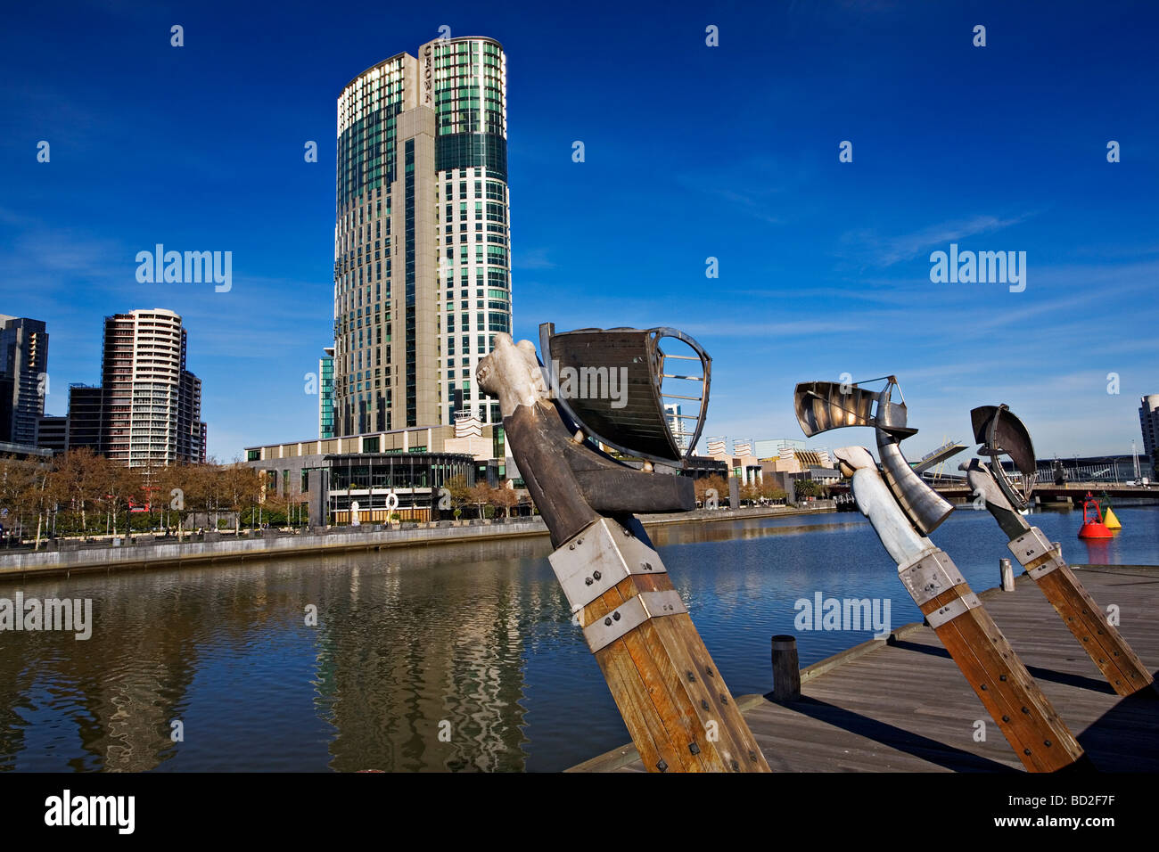 Melbourne Sculptures / "Enterprize Wharf Sculptures" beside Melbourne`s